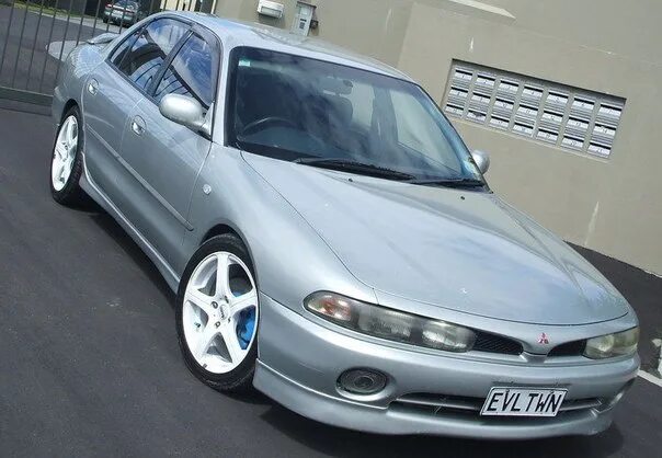 Mitsubishi Galant (7G) 2.0 бензиновый 1996 на DRIVE2