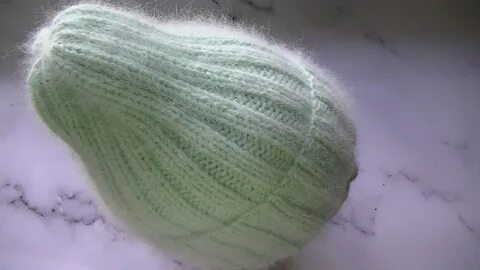 Шапка резинкой пух норки спицами