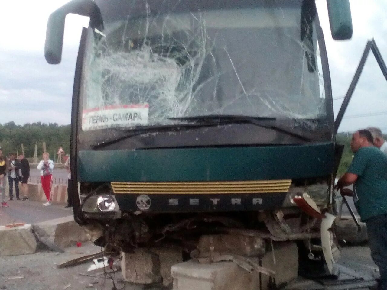 Тольятти пермь автобус. Пермь Самара автобус ДТП. Автобус Пермь Самара. Водитель автобуса в Перми. Автобус из Перми в Самару.