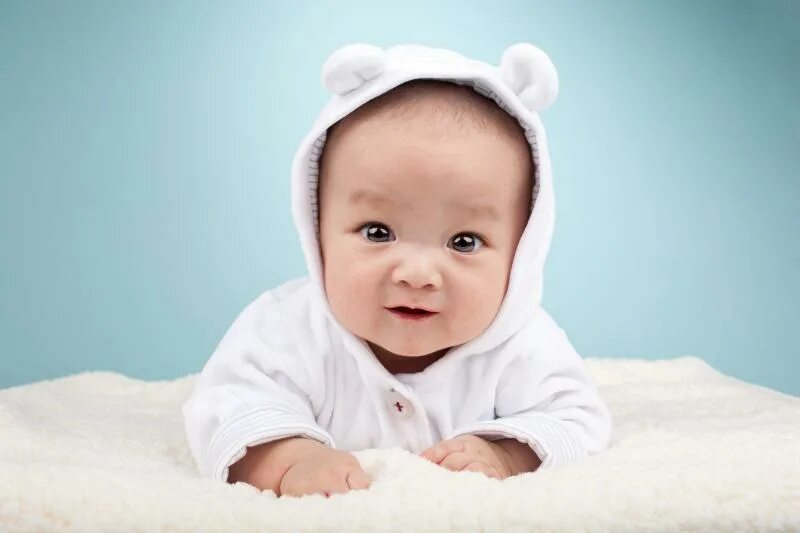 Как выглядит ребенок казах Kazakh child in Western Mongolia. Kids around the world, Beautiful children, Pre