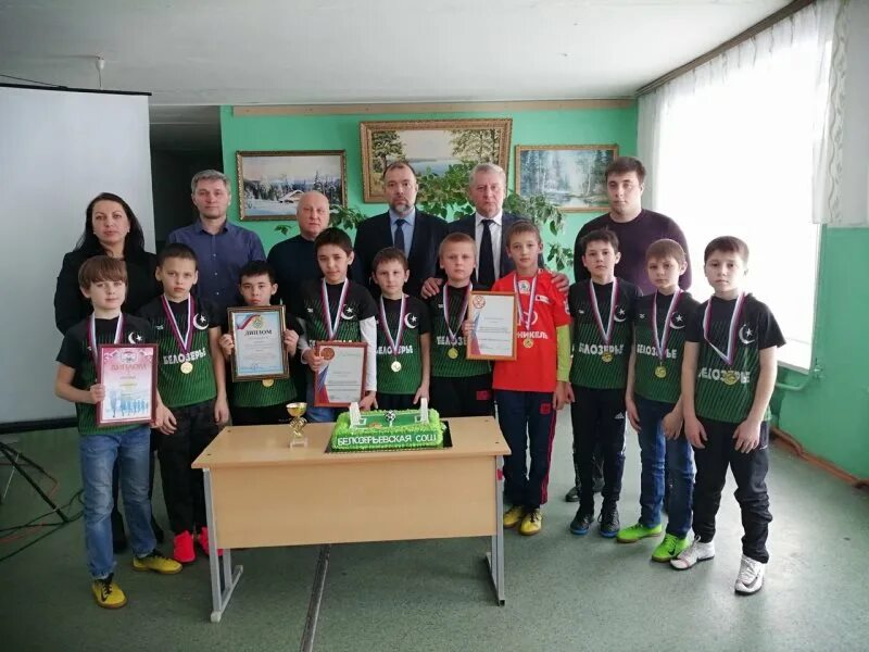Учителя ромодановской школы номер 1. Школа ромоданово мордовия. Мбоу белозерьевская сош школа. Рисуем победу конкурс. Ромодановская сош 1.