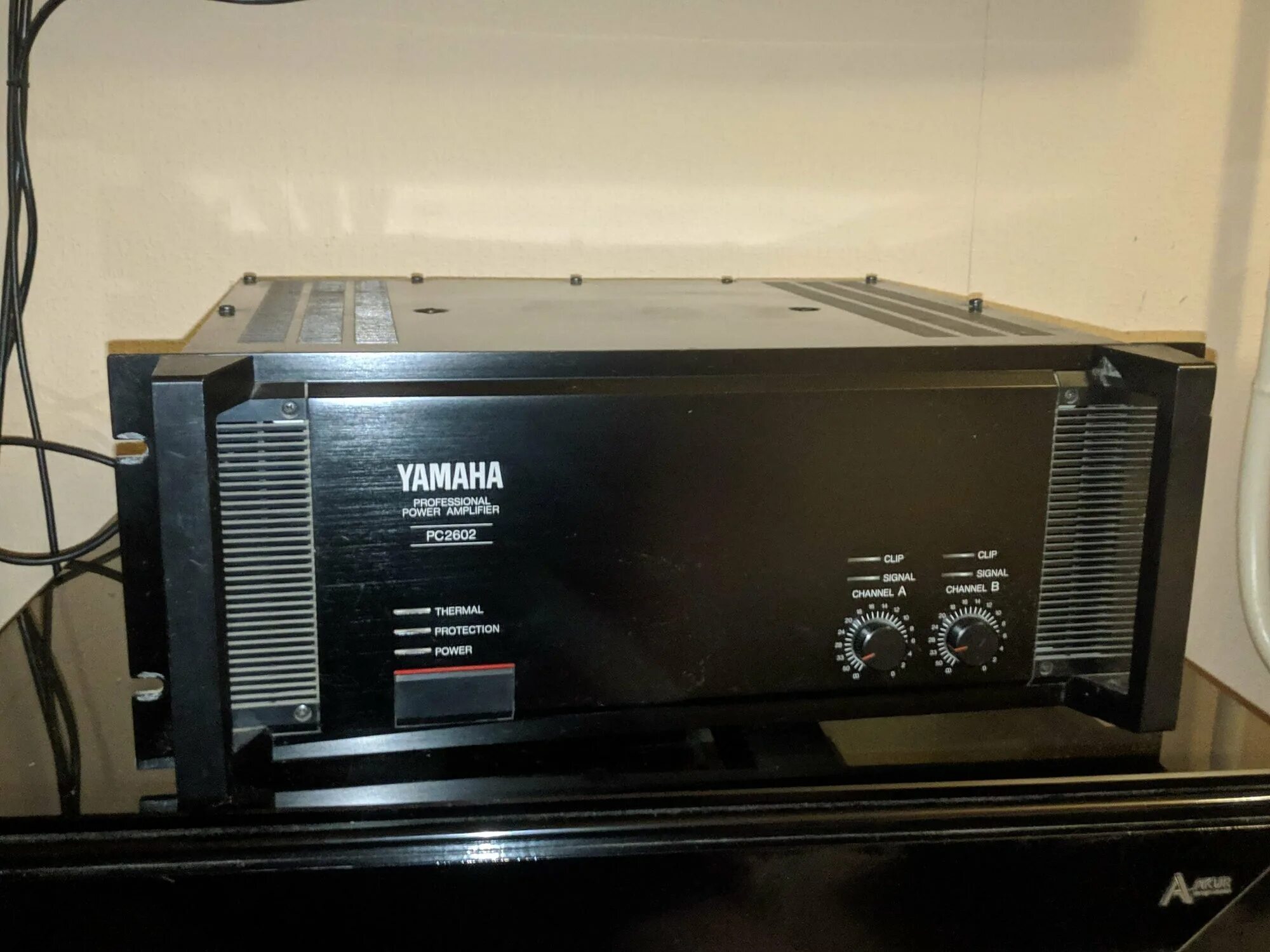 Yamaha pc2602. Усилитель yamaha pc2002m. Yamaha pc. Yamaha pc-8. Усилитель yamaha pc2602 professional.