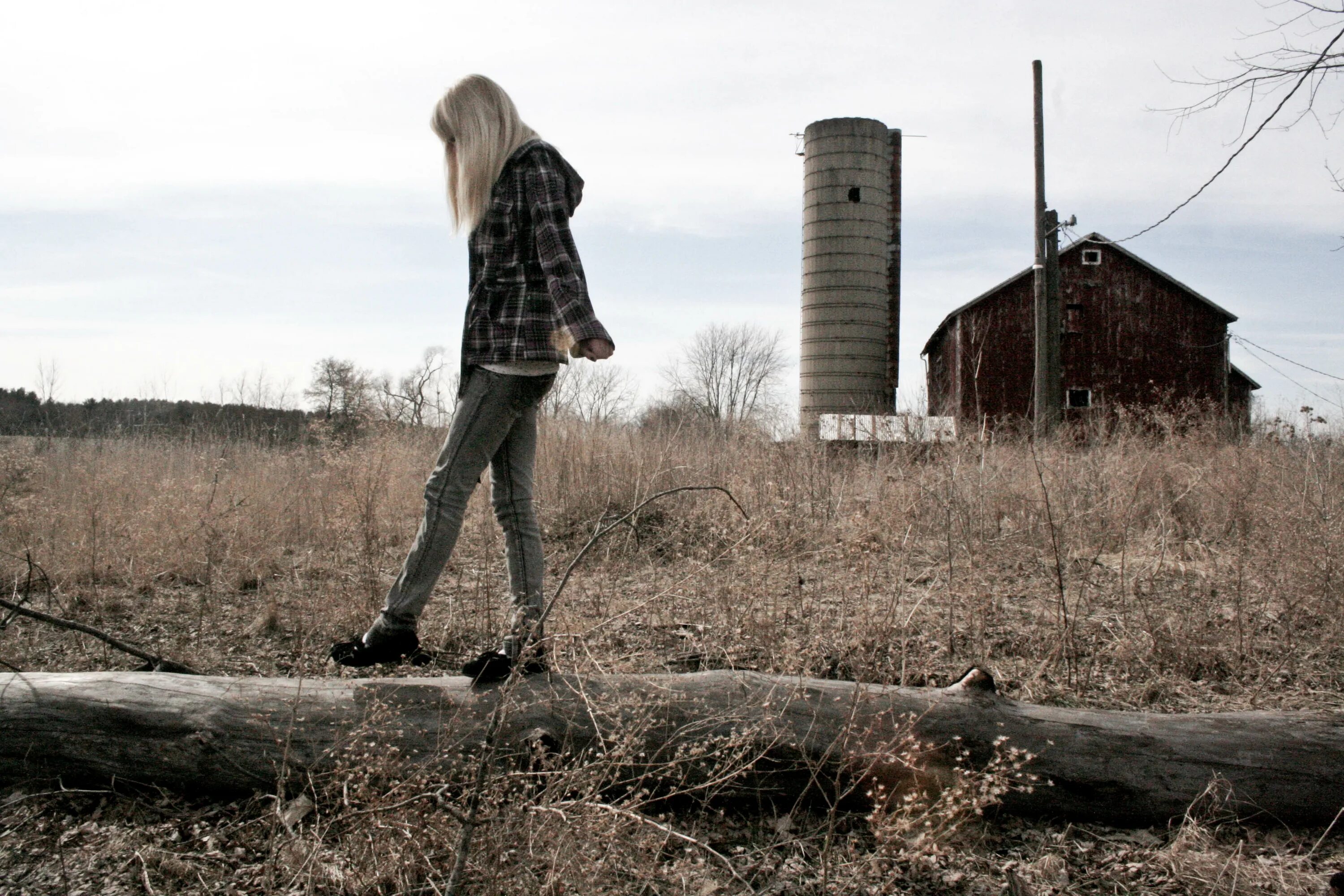 Abandoned girl.