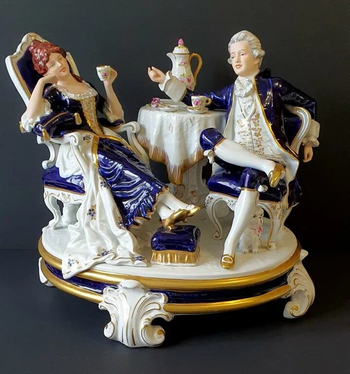 Чайный сервиз тет а тет. Фарфор богемии. Royal dux bohemia статуэтки. Посуда богемия полевой цветок. Менуэт блюдо.