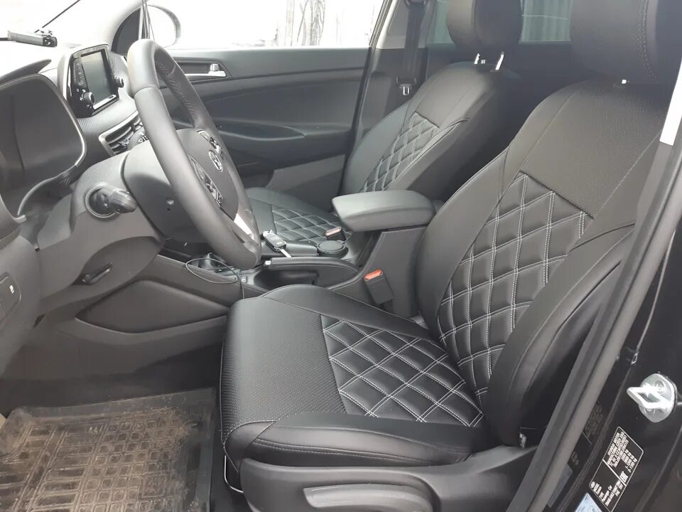 Сиденье туссан. Чехлы на хендай туссан 2008. Tucson 2017 сиденья. Чехлы на сидения hyundai tucson nx4. Сидения туксон 3.