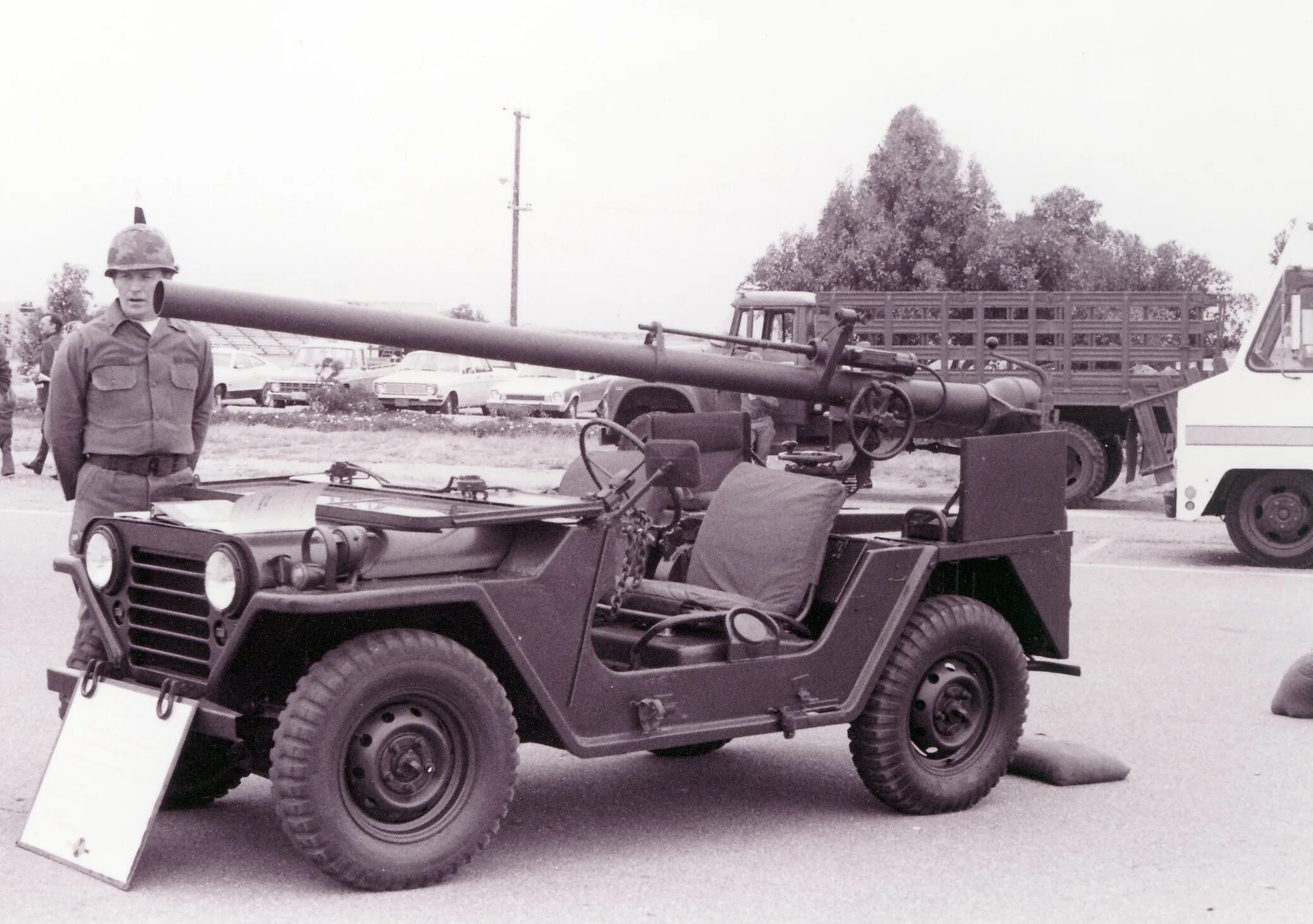 106 мм в м. M151a1 Utility Truck &m40 Recoilless Rifle. M151a1. 106mm m40 Recoilless Gun. Ford m151a1 Tow.