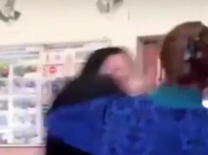 Ученик избил учительницу