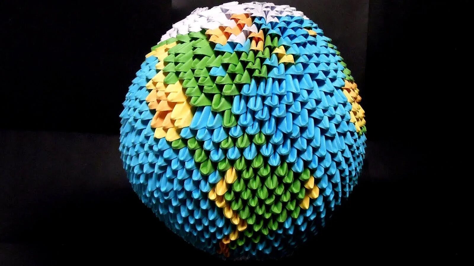 Из чего можно сделать шар землю. Глобус из треугольных модулей. Объемный шар. Объемный шар из модулей. Модульное оригами Планета.