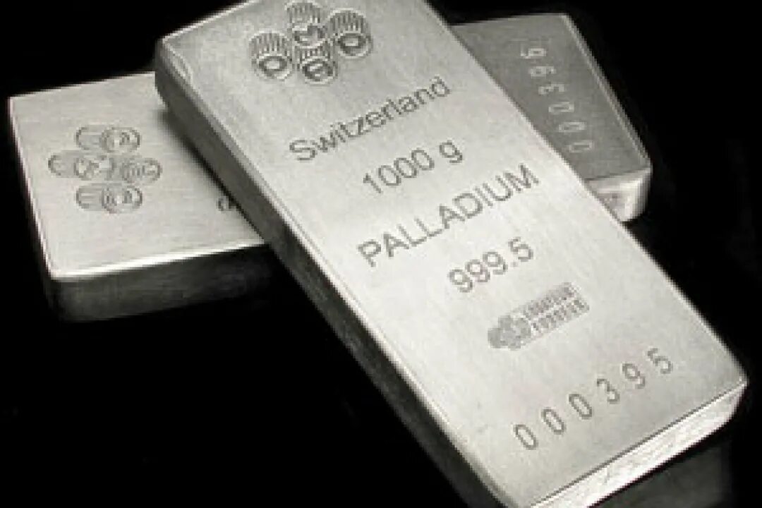 Платина растет в цене. Слиток палладия. Металлический палладий. Слиток платины. Слиток платины 1 кг.