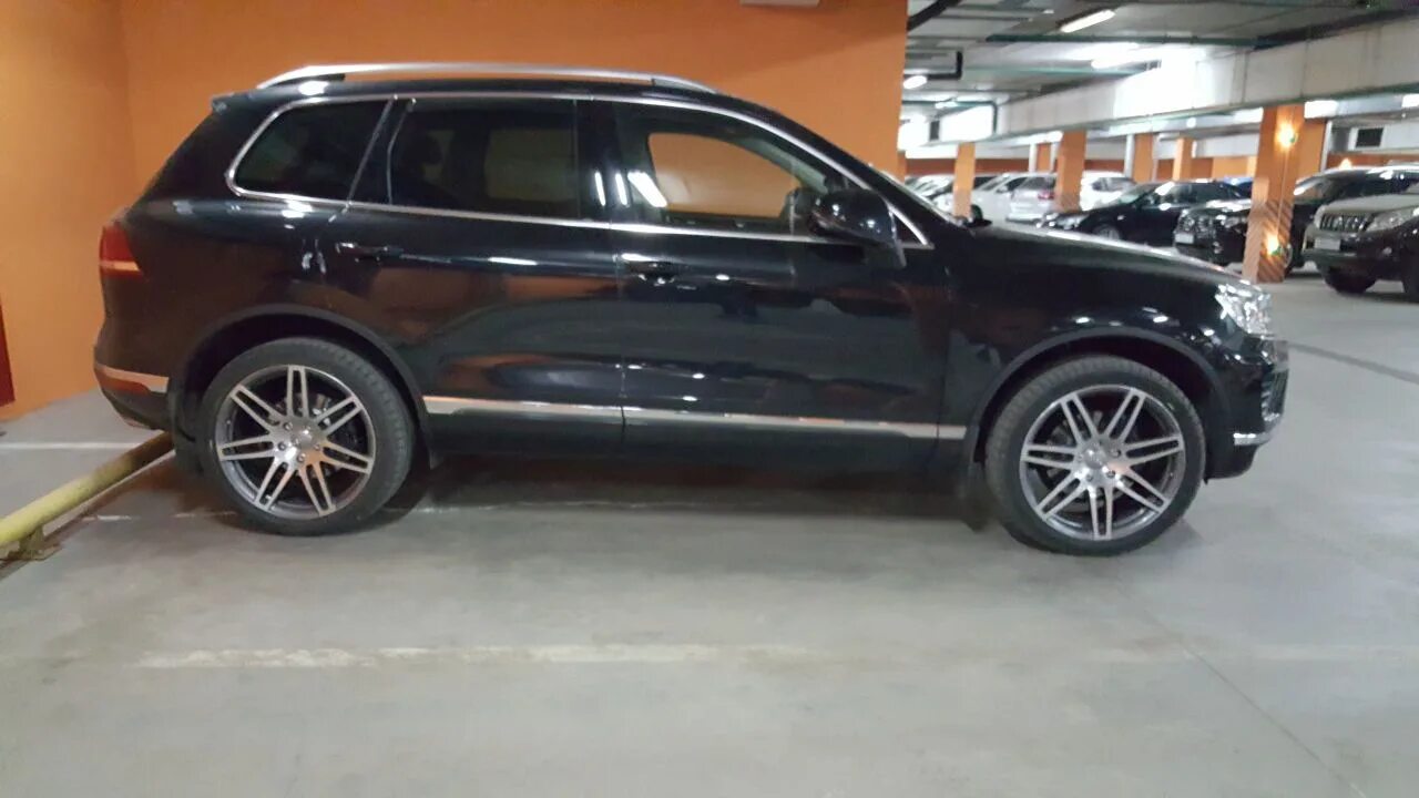 Диски mallory r20 touareg. Vw touareg r22. Volkswagen touareg r line r21. Volkswagen touareg 2008 белый. Touareg nf r21.