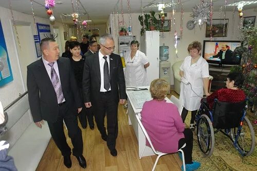 Кировский дом интернат для инвалидов престарелых и инвалидов. Директор дома интерната для престарелых и инвалидов. Старополтавский районный дом интернат для престарелых и инвалидов. Золотаревский дом-интернат для престарелых и инвалидов. Интернат для престарелых иллюстрации.