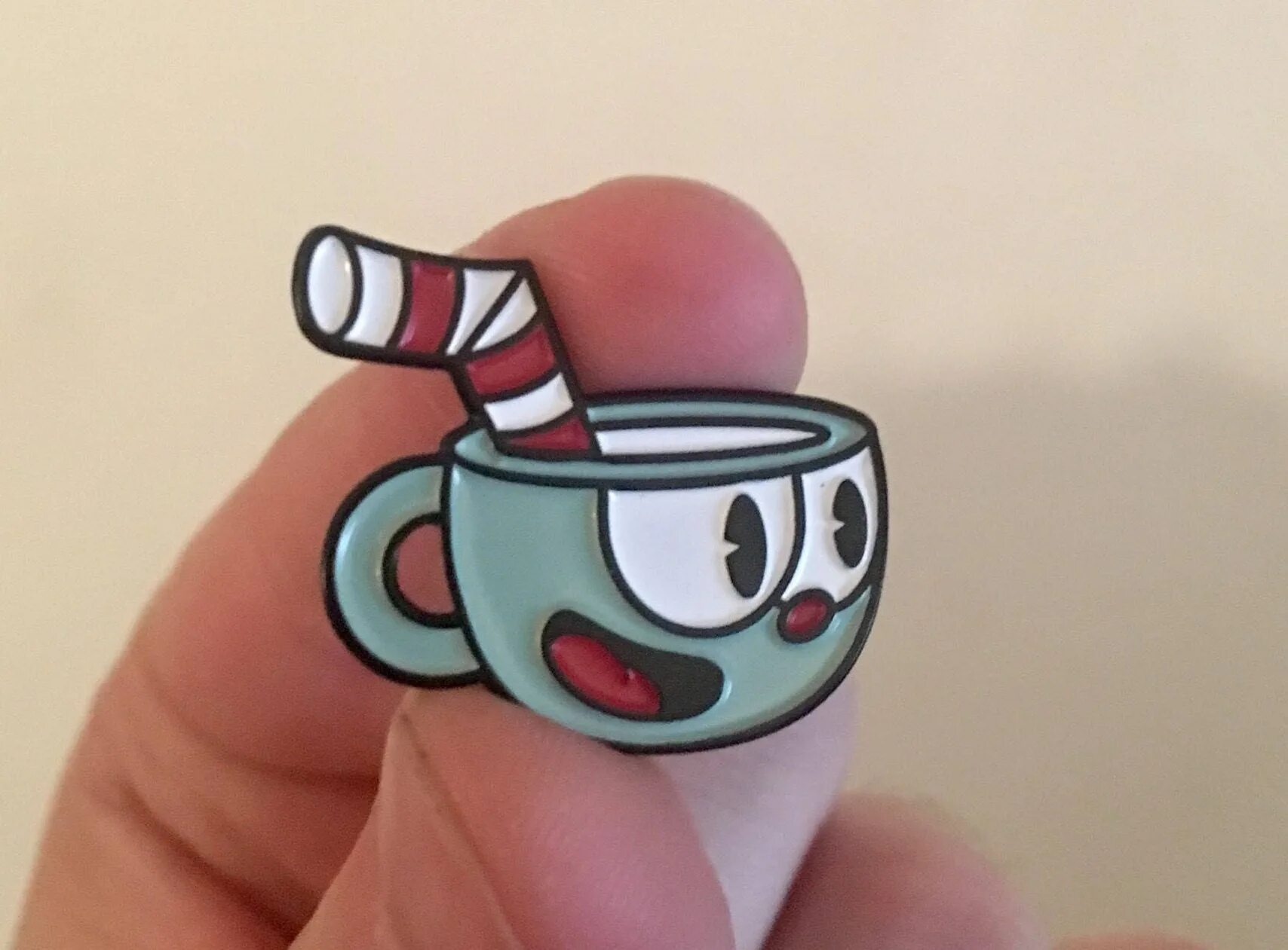 Cuphead джойстик. Чашек капхед. Кружка капхед. Фигурки капхед. Капхед шеф солонка.