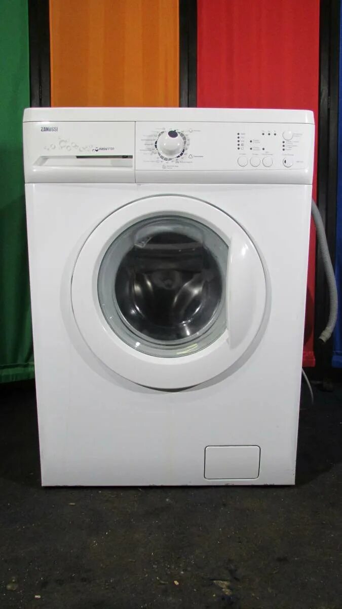 Стиральная машина zanussi zwd 685. Стиральная машина занусси 787. Занусси 6 кг. Занусси 2008 687. Стиральная машина zanussi 687.