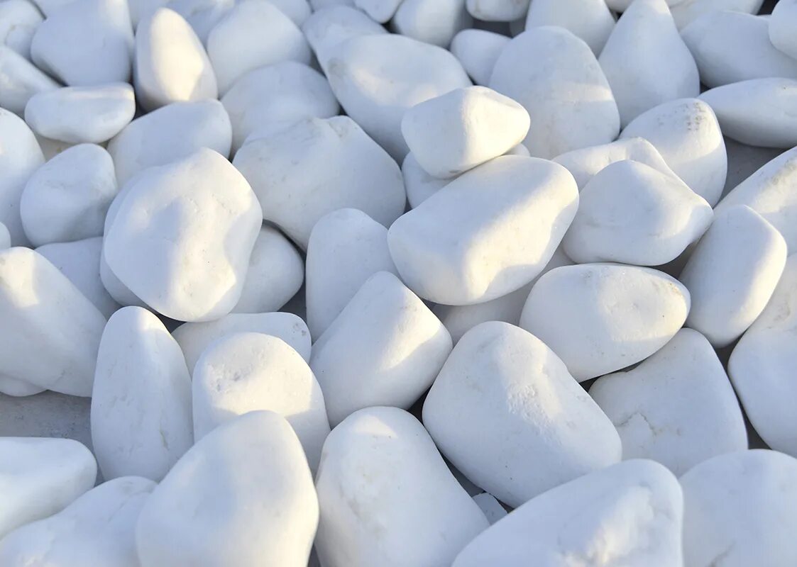 Камень размыта. Белый камень. Белая галька. Камни галька белая. Белоснежная галька.