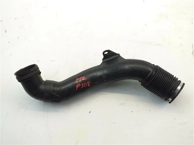 Патрубок пежо 308. Пежо 308 патрубок от термостата к печке. Шланг печки пежо 308. Патрубок пежо 308 франскар. Патрубок левый пежо 308.