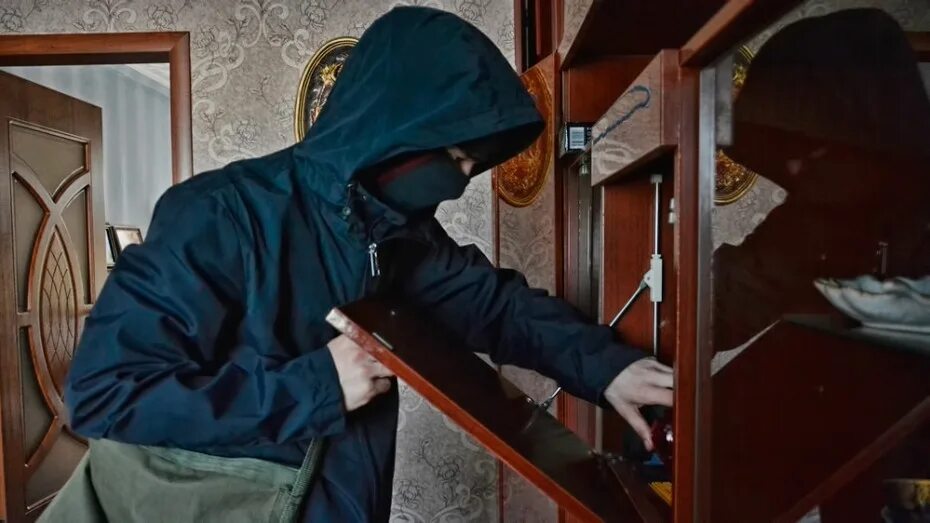 Сын ворует