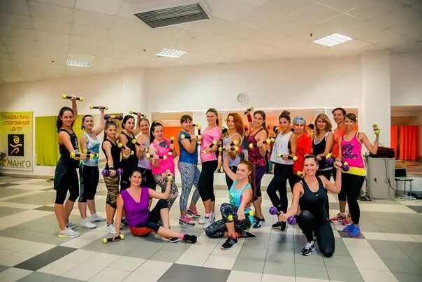 Манго центр астрахань. Манго центр астрахань. Манго центр астрахань. Торговый магазин манго в арзамасе. Mango office логотип.