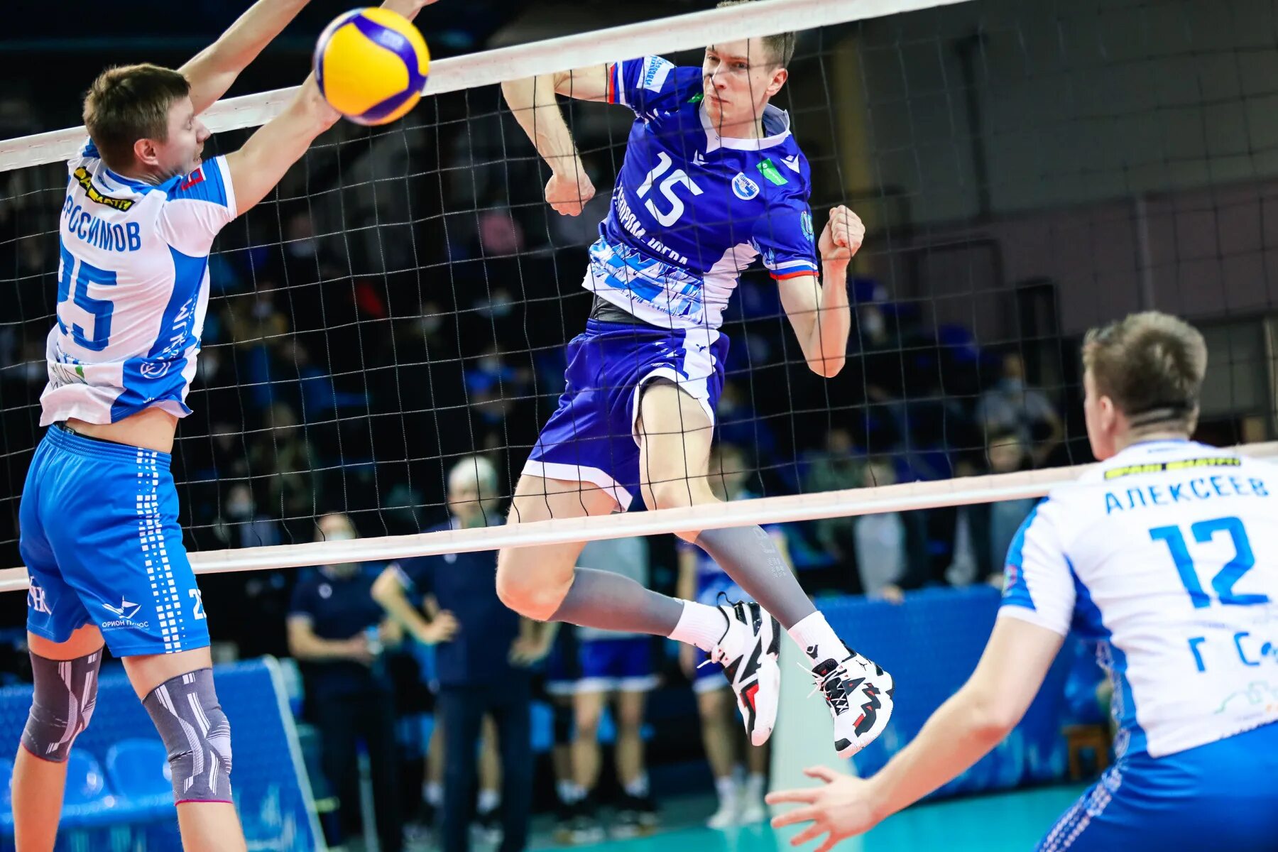 Ресторан зенит арена. Волейбол газпром-югра сургут. Клубы газпрома. Газпром югра площадка. Югра (футбольный клуб).