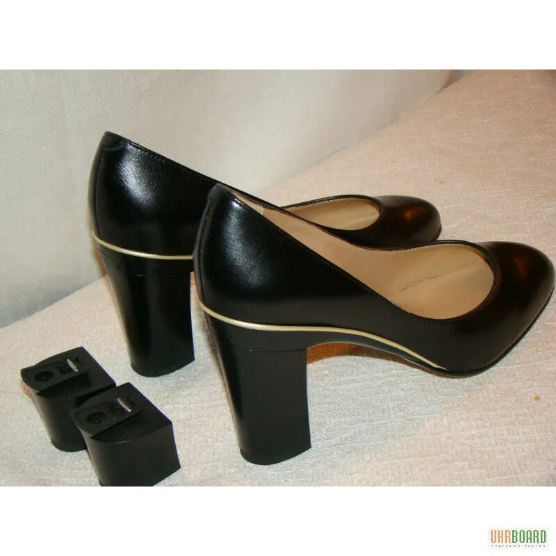 Туфли со съемным каблуком. Каблук трансформер. Босоножки со сменными каблуками. Съемный каблук. Съемный каблук.