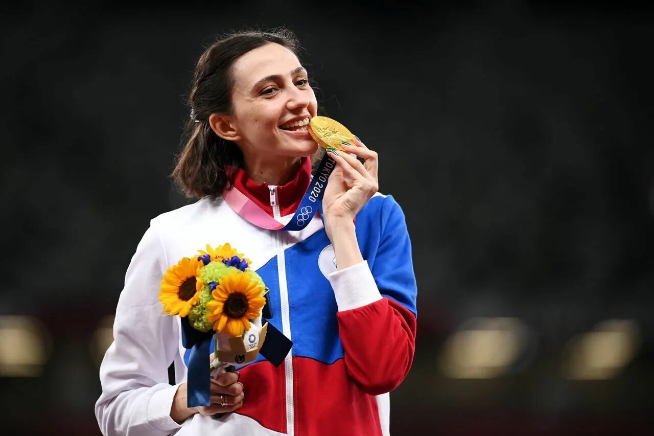Олимпийская чемпионка Мельникова из Воронежа взяла золото на Играх БРИКС МК Во