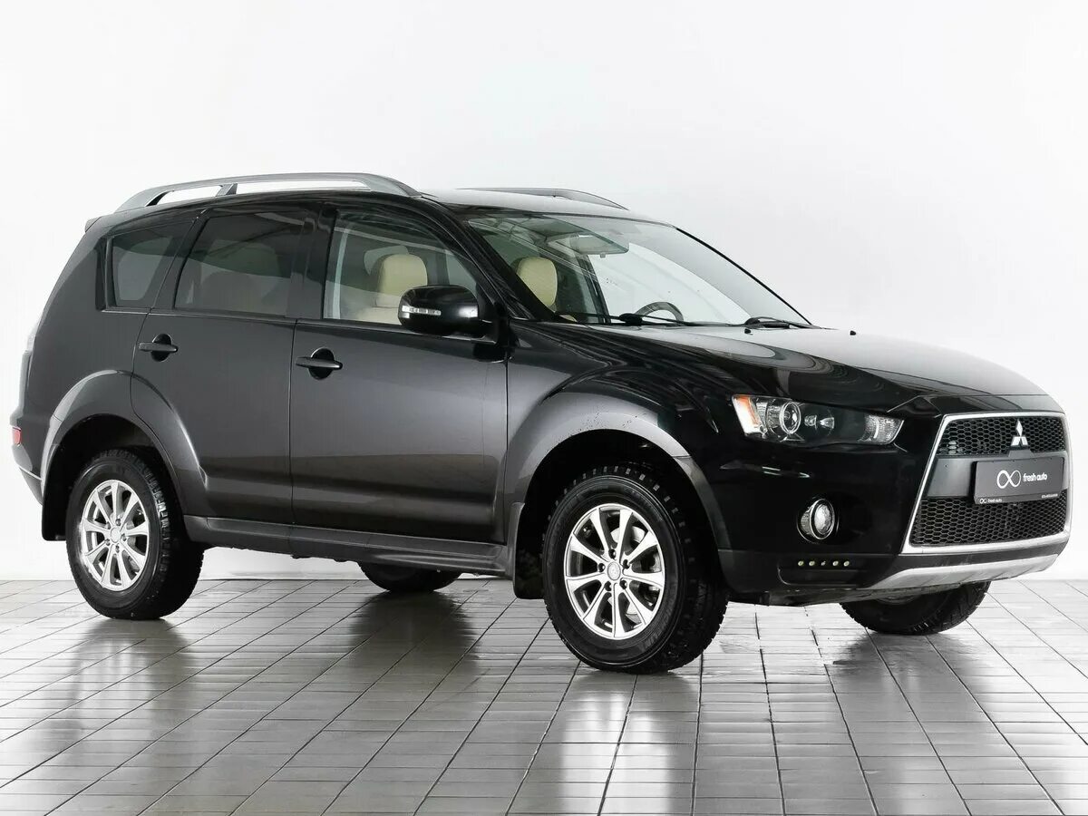 Mitsubishi Outlander 2009. Митсубиси Аутлендер 2. Митсубиси Аутлендер 2 2009. Митсубиши Аутлендер 2009. Мицубиси аутлендер б у