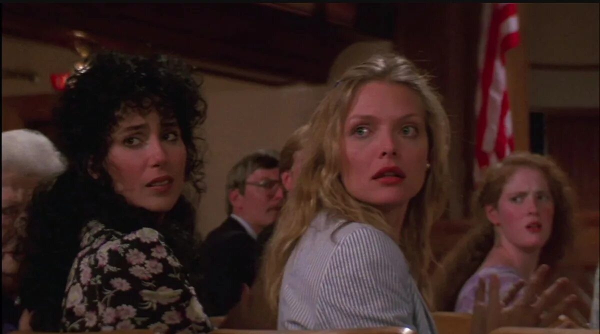 Иствикские ведьмы. The Witches of Eastwick 1987. Мишель Пфайффер Иствикские ведьмы. Вероника Картрайт Иствикские ведьмы. 1987 The Witches of Eastwick Michelle Pfeiffer.