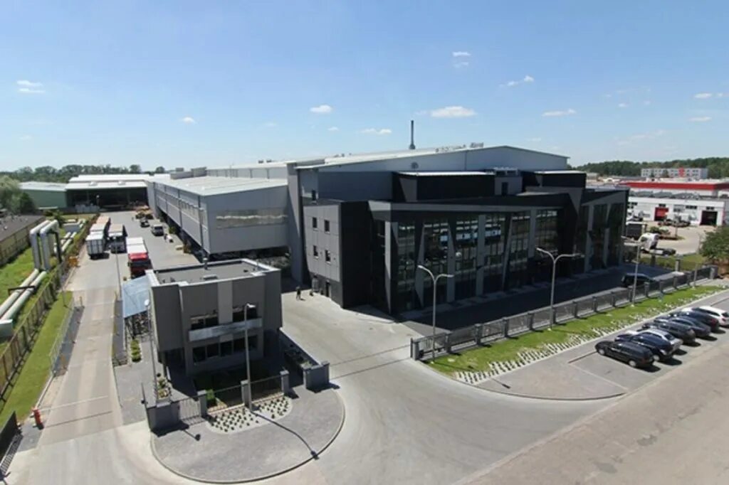 Европейская фармацевтическая компания broad. Водочного завода «koneser» в варшаве. Фабрика koneser. Гас музей. Fabryka samochodów osobowych здание.