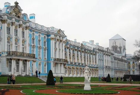 По проекту растрелли были сооружены здания