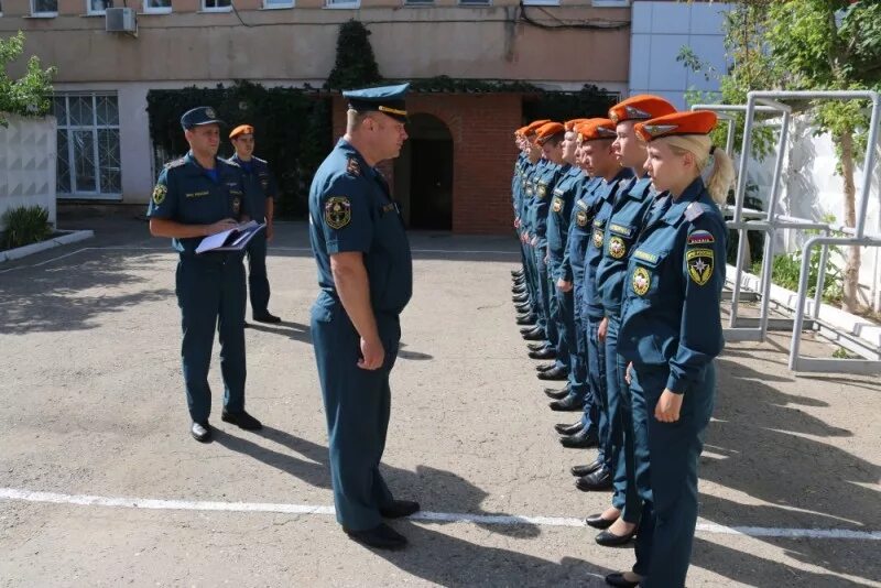 МЧС Астрахань Астрахань. Авраменко МЧС Астрахань. Мурзин Астрахань МЧС. Главное управление МЧС России по Астраханской области.