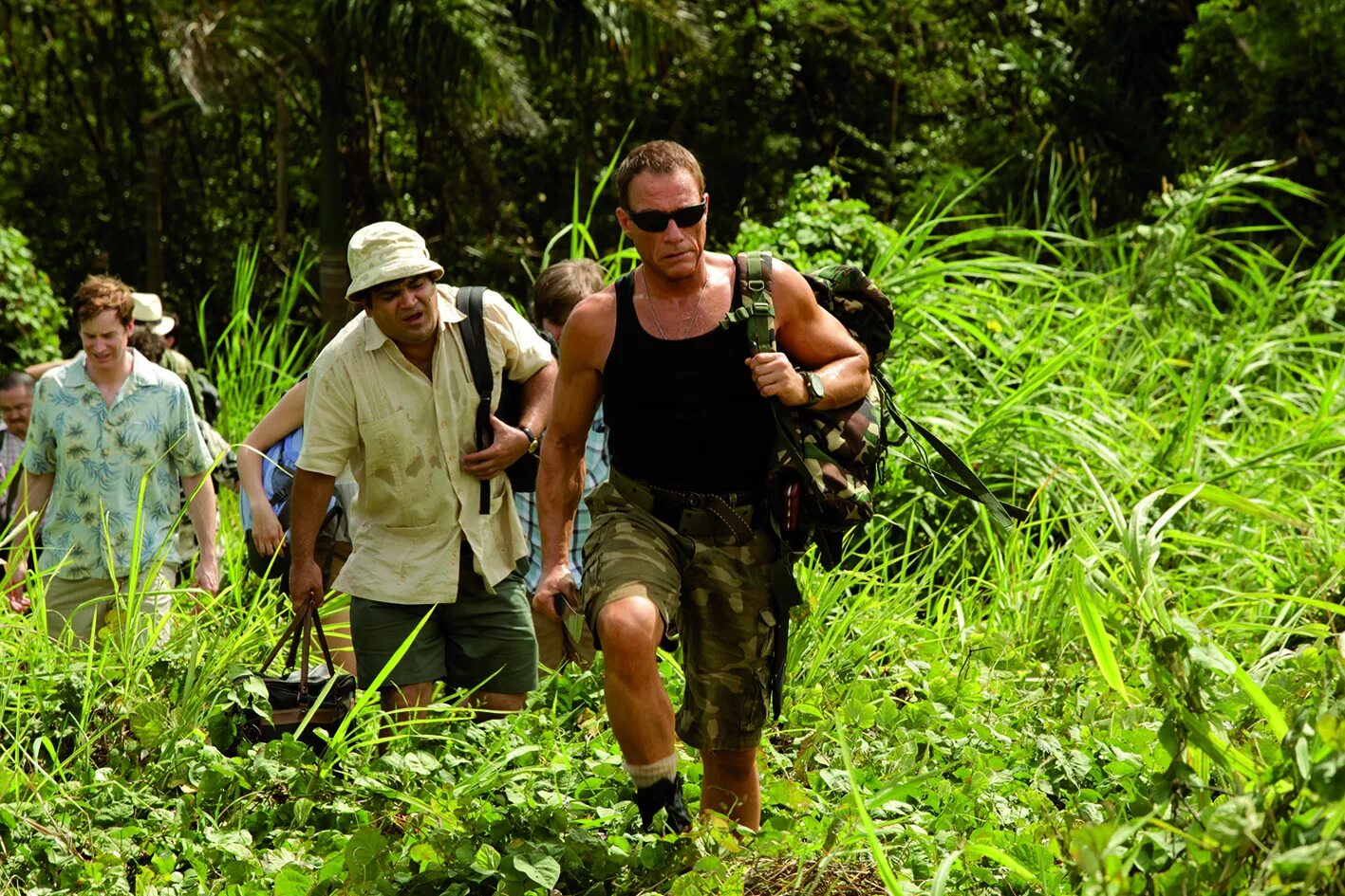 Приключения и многое другое. Добро пожаловать в джунгли (2012). Жан Клод джунгли. Жан Клод Ван Дамм добро пожаловать в джунгли. Меган Бун добро пожаловать в джунгли.