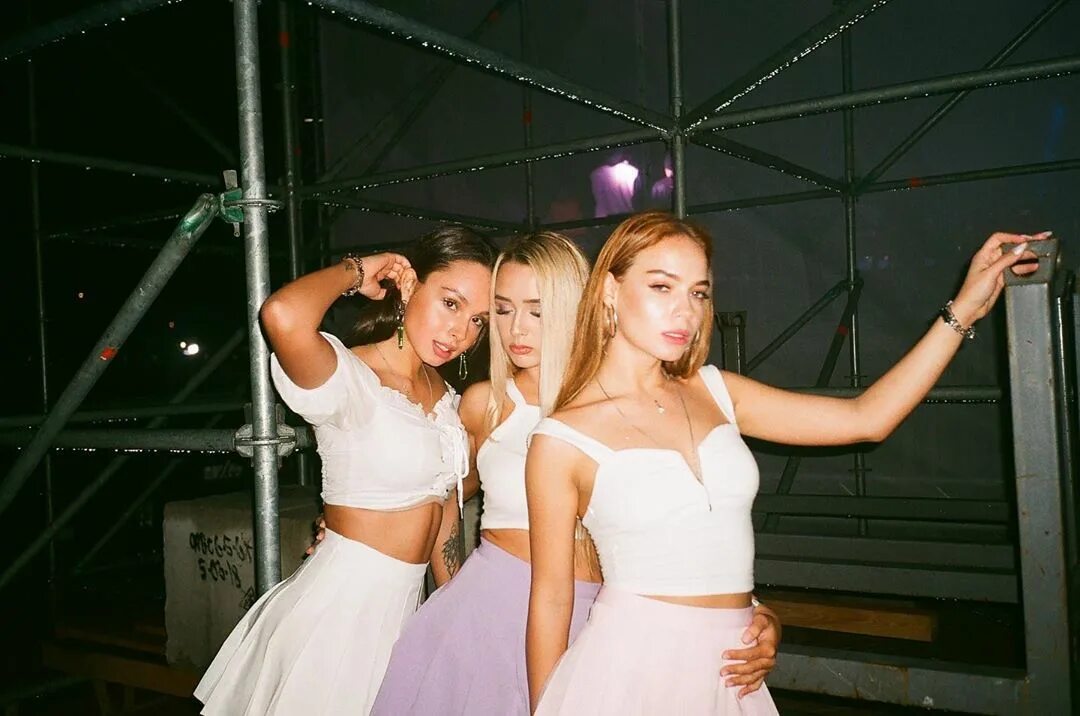 Новая группа сайт. Группа SEREBRO 2019. Группа SEREBRO 2020. Группа SEREBRO 2021. Группа Фадеева серебро.