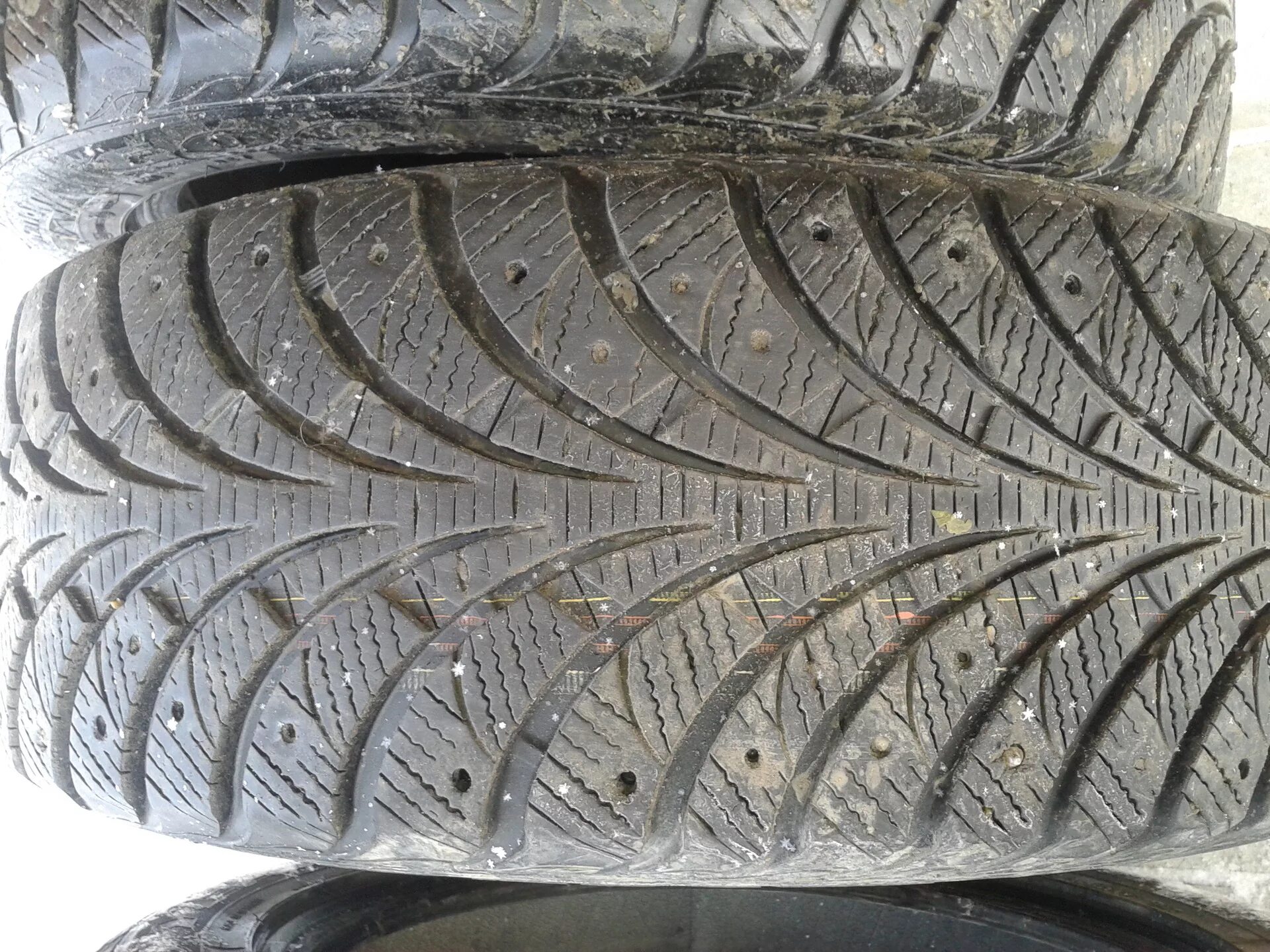 Можно ли ездить зимой без шипов. Можно ли ездить зимой без шипов. Как ездить на зимней резине без шипов зимой. Можно ли ездить зимой без шипов. Езда на зимней резине без шипов летом.