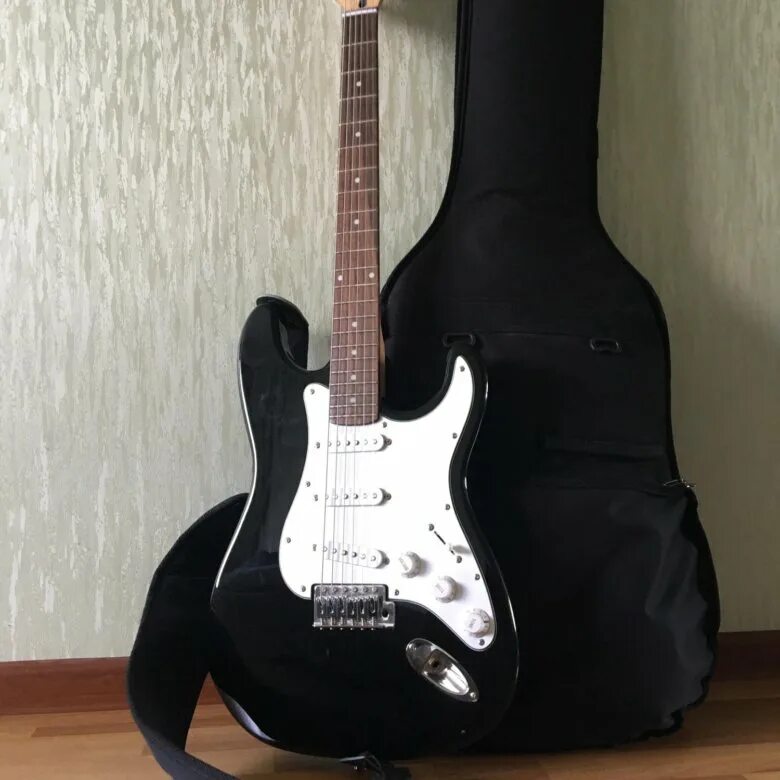 Гитара фил. Электрогитара phil pro stratocaster. электрогитара phil pro st - 38 m. электрогитара phil pro красная. phil pro stratocaster sss.