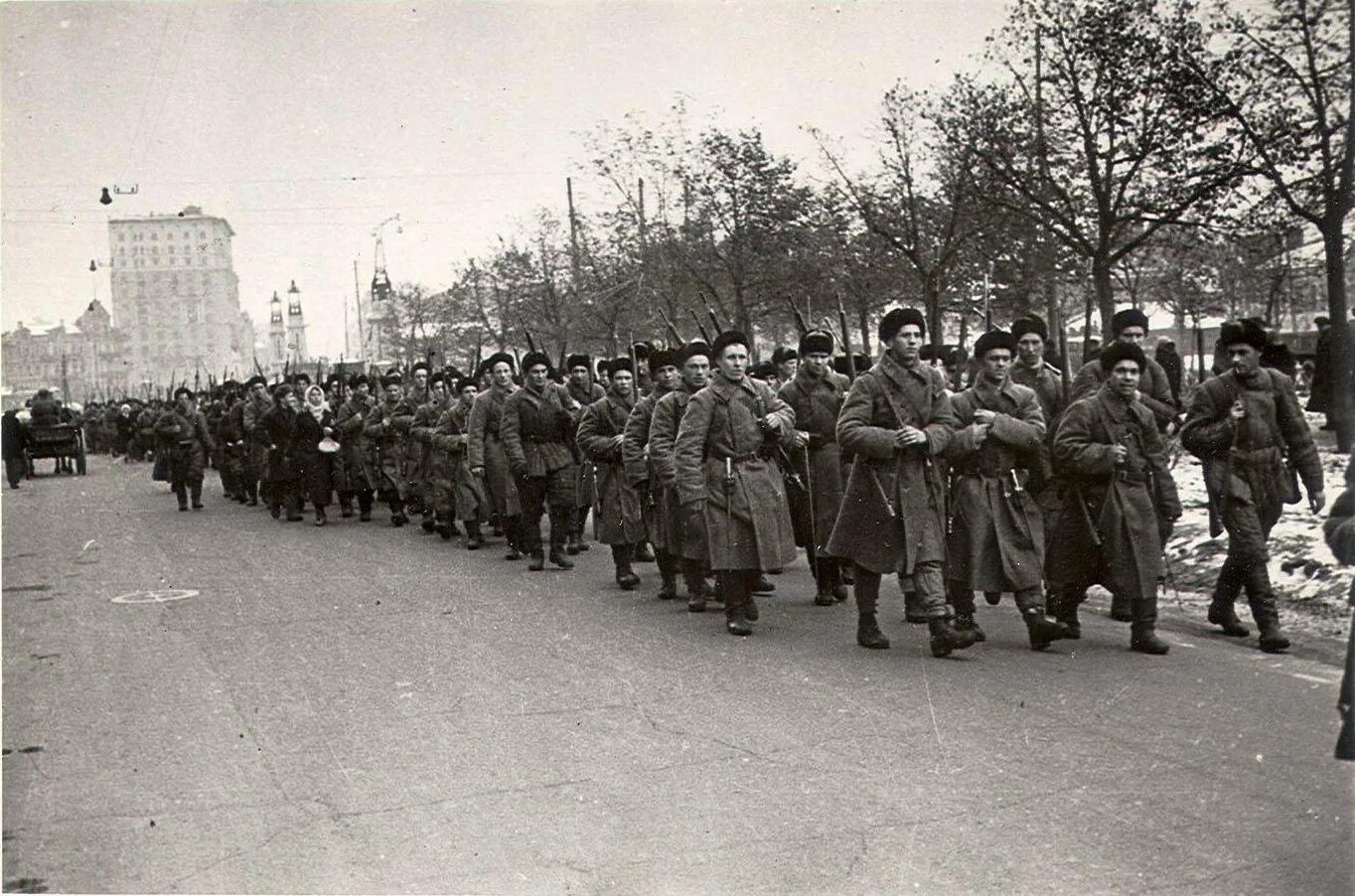 Октябрь 1941 начало обороны. Московское ополчение 1941. Народное ополчение Москвы 1941. Вязьма в годы войны 1941-1945.