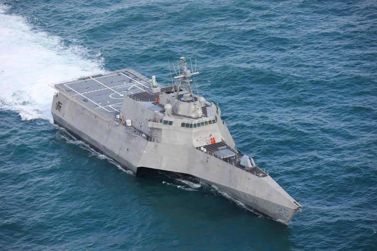Класс вмс. Боевой корабль lcs-2 independence. корабль вмс сша uss lcs-2. военный корабль littoral combat ship (lcs) вмс сша. тримаран independence.