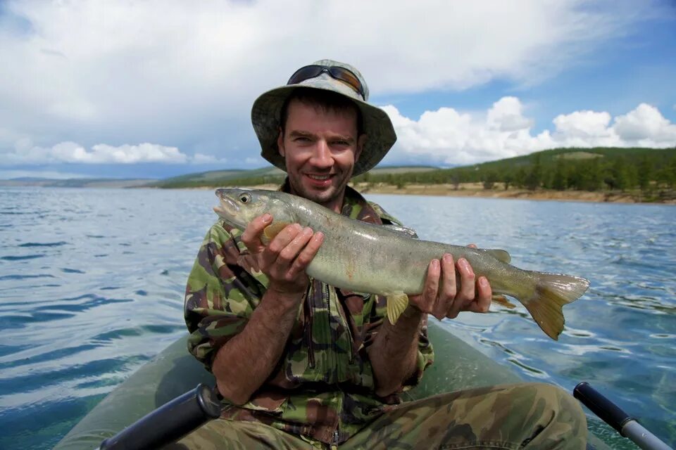 Рыбалка в монголии. Рыба в монголии. Монгольский осман. Рыба в монголии. Таймень в монголии.