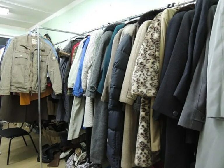 Авито костюм. Авито тамбов одежда. Ликвидация магазина одежды. Костюм двойка с шортами 2021. Лилу тамбов цум.