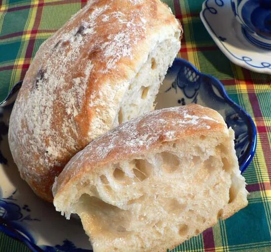 хлеб суворовский цельнозерновой. пшеничный хлебец 5 букв. пшеничный хлебец 5 букв. русский хлеб ассортимент. русский хлеб.