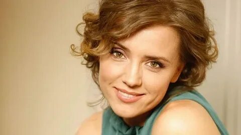 Ол есегіне белдік салды.