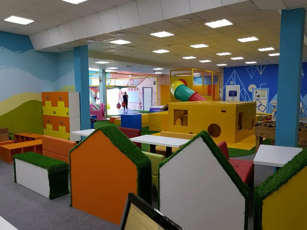 игровая комната максимус псков. волшебный город псков игровая. игровая комната максимус псков. плаза детская комната. детский дворик псков максимус.