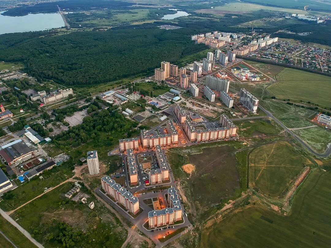Шилово воронеж жк ласточкино. Ласточкино острогожская 28/1 воронеж. Развитие шилово. Воронеж острогожская 170. Ласточкино гнездо воронеж шилово.