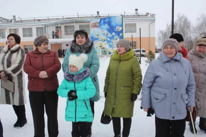 Авито милославское рязанской. Милославская школа Милославского района Рязанской области. Администрация Милославское Рязанской области. ЖКХ Милославского района Рязанской области сотрудники.