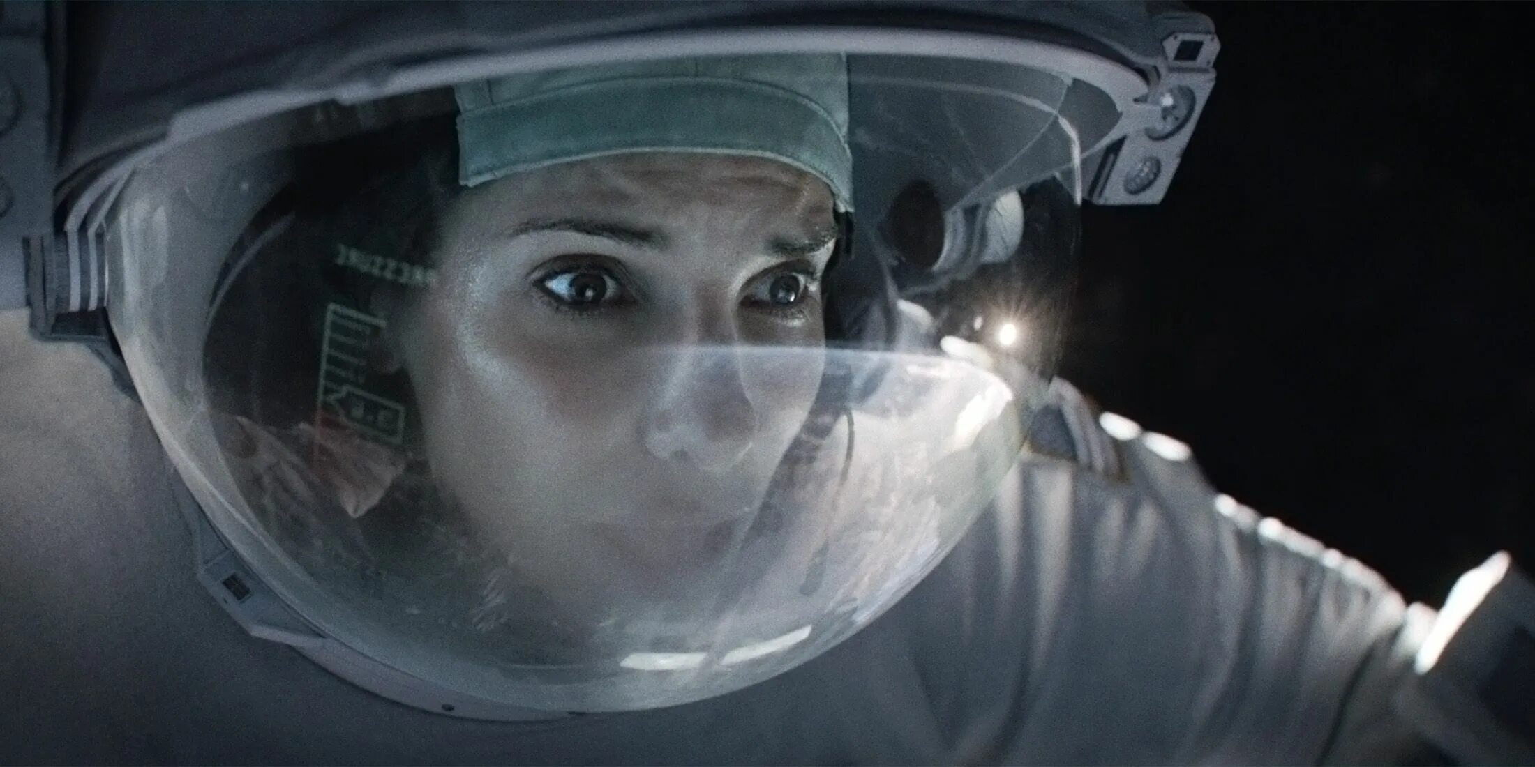 Gravity фильм 2013. Гравитация / gravity (2013). Гравитация фильм сандра баллок. Гравитация. Джордж клуни гравитация.