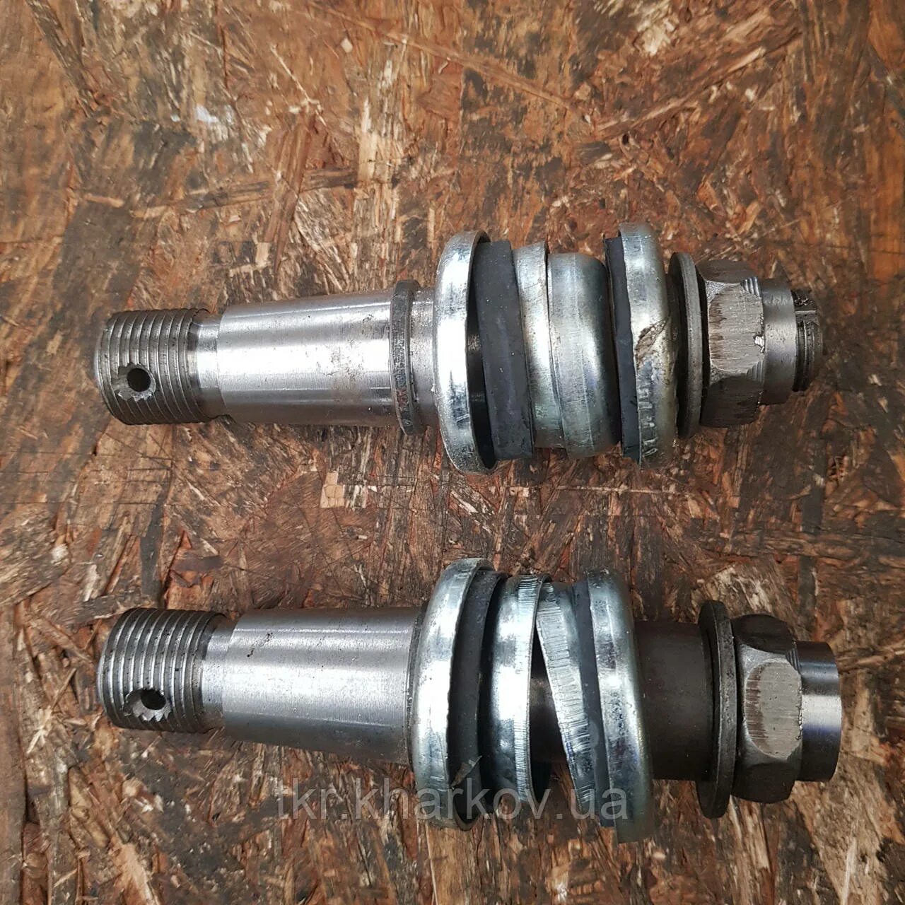 Палец гидроцилиндра мтз 102-3405103. Палец рулевого гидроцилиндра мтз-82. Палец рулевой мтз 82. 102-3405103 палец. Ф80-3405101б сб.