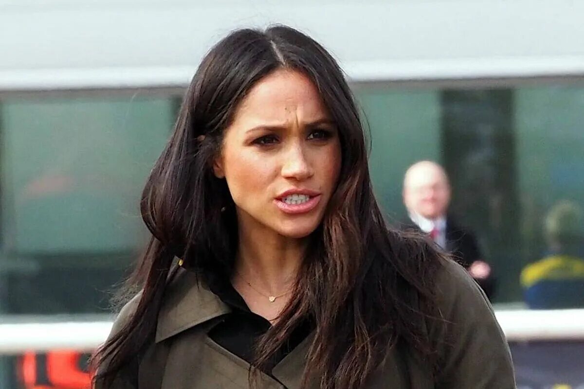 Meghan markle. Какая меган маркл. Меган маркл кудри. Меган маркл 2022. Меган меган маркл.