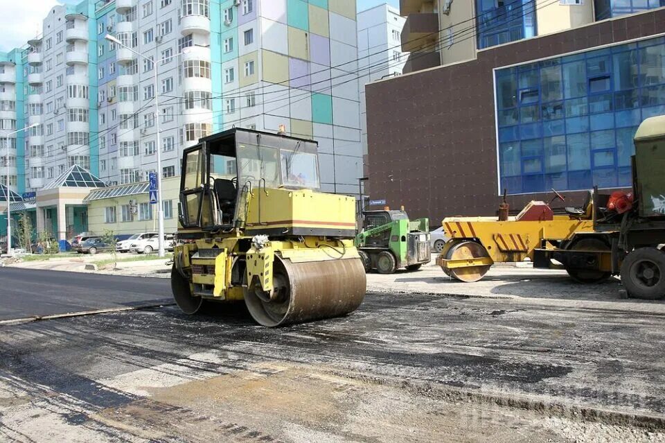 Якутск ремонт дороги. Ремонт дорог якутск. Дорожные работы. Якутск ремонт дороги. Дорожные работы.