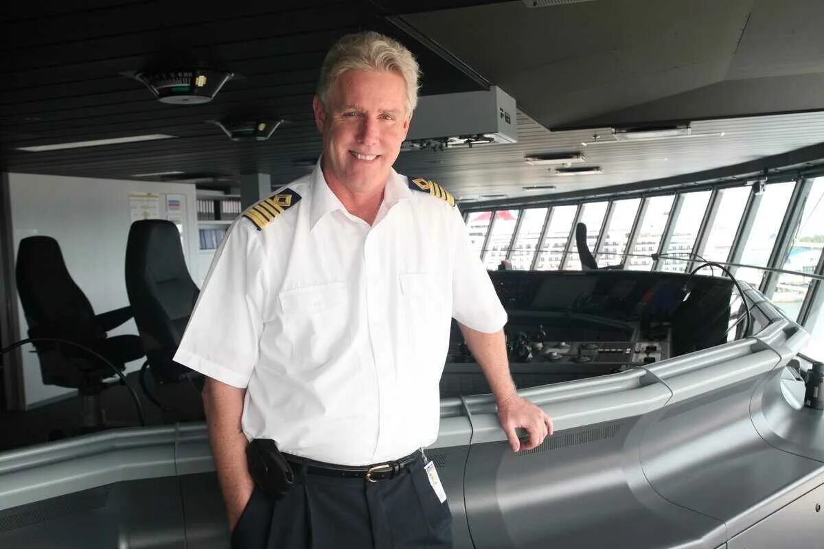 Найти помощника. Требуется бизнес ассистент. Ищу ассистента. Требуется куратор. Персональные помощники в интернете.