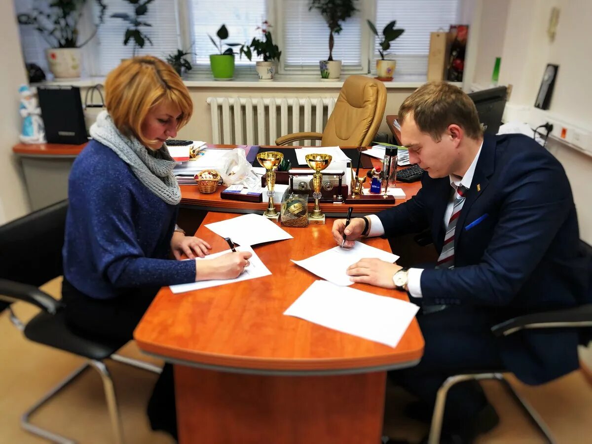 Снежинская ульяновск. Министр сельского хозяйства ульяновской. Сайт минсельхоз ульяновской. Министр сельского хозяйства ульяновской. Арендаторы министерства сельского хозяйства ульяновск.