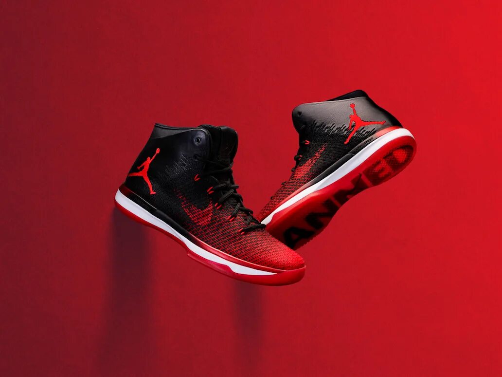 Жорики кроссовки. Кроссовки nike air jordan 1. Nike air jordan 1 mid. Nike air jordan 1 красные. Баскетбольные кроссовки nike air jordan 1.