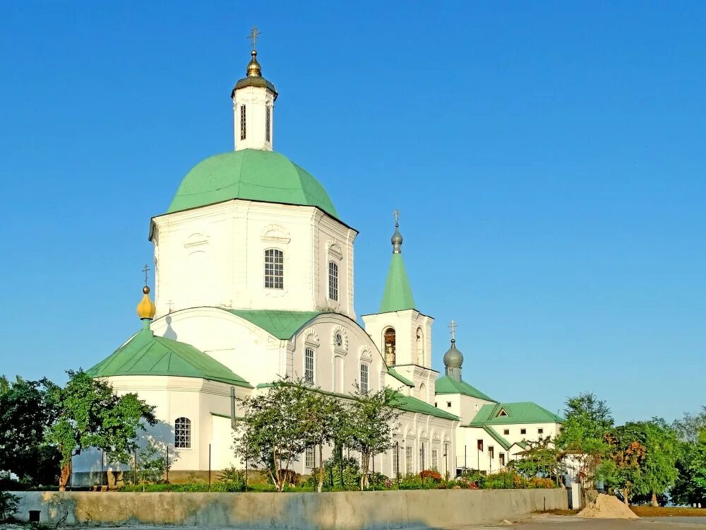 Купить вешенской ростовской области. Храм Архангела Михаила (вёшенская). Вёшенская станицам храм Архангела Михаила. Храм Архистратига Михаила станица вёшенская. Церковь Святой Троицы (вёшенская).